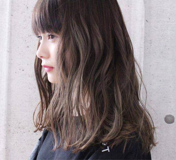 大人っぽく上品にキマる 春ヘアカラーは 抜け感 暖色系 が旬ワード 年3月9日 エキサイトニュース 2 2