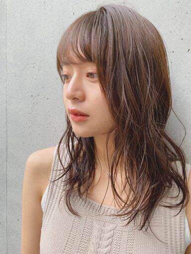 ナチュラルな透明感の演出が鍵 秋までお洒落に映える 最旬ヘアカラー ３選 年8月11日 エキサイトニュース