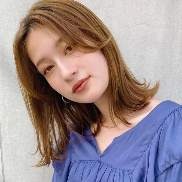 レイヤーをプラスしてモテ髪イメチェン ミディアムヘア 最旬スタイルの作り方 21年5月18日 エキサイトニュース