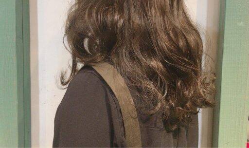 ナチュラルな透明感にキュン マットブラウン の髪色でトレンドの外国人風ヘアを実現 17年6月1日 エキサイトニュース