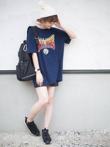 楽チンなのに即オシャレ Tシャツワンピ の着こなしは小物で差をつけるが正解 17年7月12日 エキサイトニュース