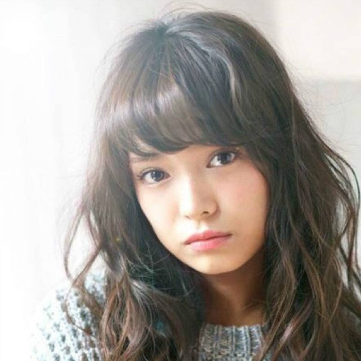 透明感とツヤ感が魅力 人気ヘアカラー ミントアッシュ のシーンに合わせた愉しみ方 17年10月4日 エキサイトニュース