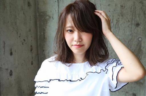 絶妙レングスで大人気の小顔ヘア 女らしさ全開 ロブ の最旬スタイル集 17年9月8日 エキサイトニュース