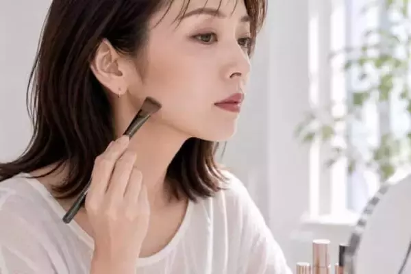 「おしゃれのつもりが“おば見え”。2026春夏、大人世代が見直したい「今っぽメイク」３つのポイント」の画像