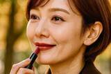 「ひと塗りで洒落見え＆若返り！2025秋冬【大人世代に似合う映えリップ】３選」の画像1