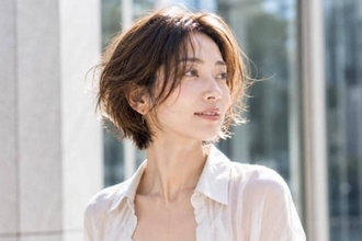 顔まわりレイヤーあり or なし、2026初夏にアカ抜ける大人ショートヘアの正解