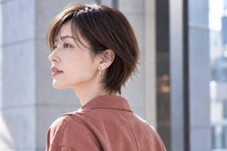 ショートヘア、秋は“ゆるパーマ”で少し変える。大人に似合う３つのスタイル