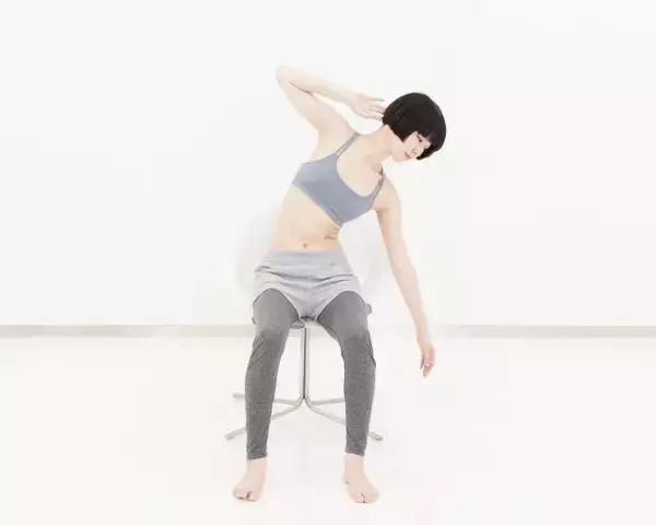 ぽっこりお腹＆脇腹の贅肉を解消！１日１セット【くびれ復活を叶える】簡単エクササイズ