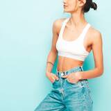 「運動不足の解消におすすめ。代謝を促進【柔軟性UP＆バランスキープに効く】簡単習慣」の画像1