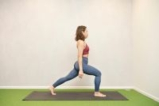 頑張ってるのに体型が変わらないなら１日１セット。腰・お腹・脚を同時に使う【下半身リセット】簡単ポーズ