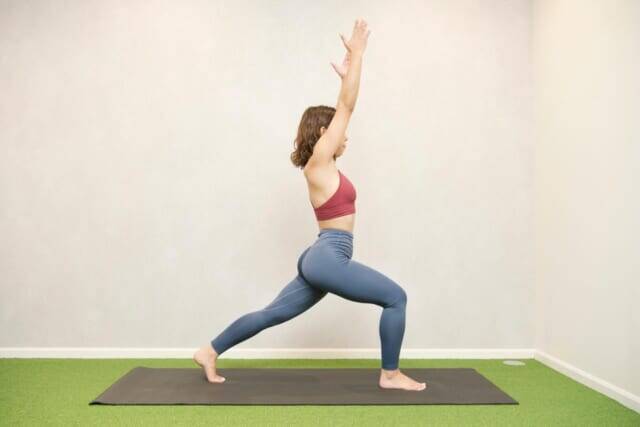 頑張ってるのに体型が変わらないなら１日１セット。腰・お腹・脚を同時に使う【下半身リセット】簡単ポーズ