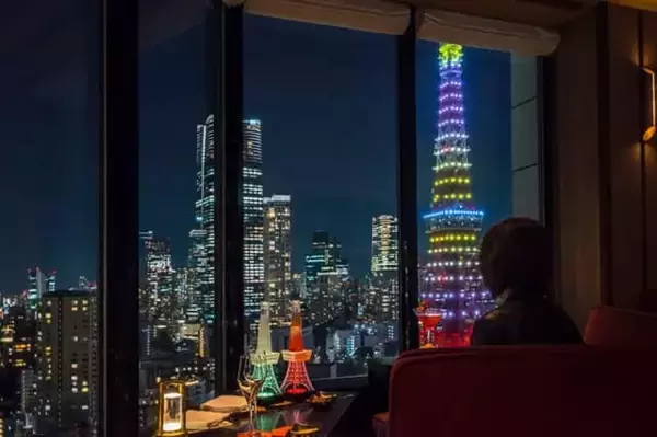 「33階から東京の夜景を見下ろすディナーと東京タワーを間近に見る絶景のバータイム【ザ・プリンス パークタワー東京】」の画像