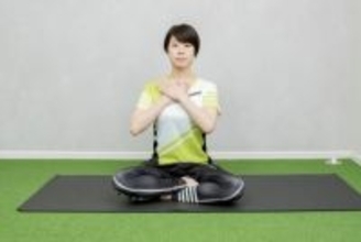 顔のむくみ・つらい首の原因は“姿勢”かも。１日３セット【首まわりをリセットする】簡単ストレッチ