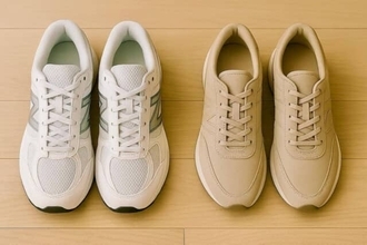 昔のままだと“おば見え”。大人の「スニーカー」は【細身×ニュアンスカラー】が正解です
