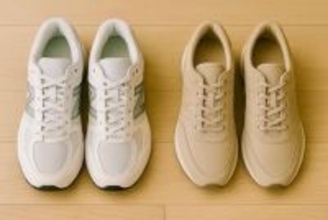 昔のままだと“おば見え”。大人の「スニーカー」は【細身×ニュアンスカラー】が正解です