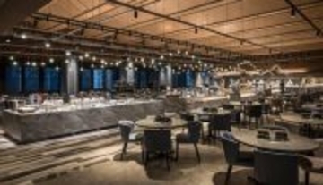 カニの大盛りやマグロ＆フグの刺身が食べ放題。【大江戸温泉物語Premium 鬼怒川観光ホテル】の最強バイキング