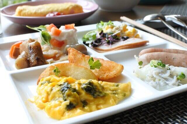 驚きいっぱいのディナーと朝食！【ストリングスホテル 名古屋】でおいしい旅を満喫