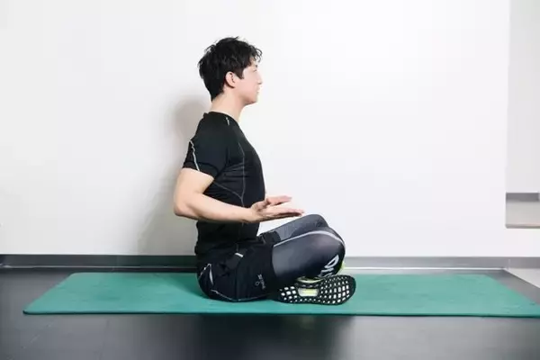 「肩甲骨周りの強化が鍵。１日５回【痩せやすくて疲れにくい体を作る】簡単習慣」の画像