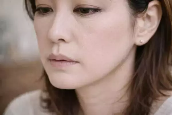 ちゃんとメイクしてるのに老けて見える…。大人世代が無意識にやりがちな「逆効果メイク」