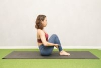 ぽっこり解消＆腰のつらさも和らぐ。１日１セット【お腹周りが軽くなる】簡単ポーズ