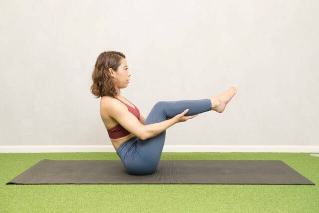 ぽっこり解消＆腰のつらさも和らぐ。１日１セット【お腹周りが軽くなる】簡単ポーズ