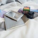 「冬の肌に“希望の光”を。KANEBOホリデー限定「クリーム＆美容液ファンデ」セット登場」の画像6