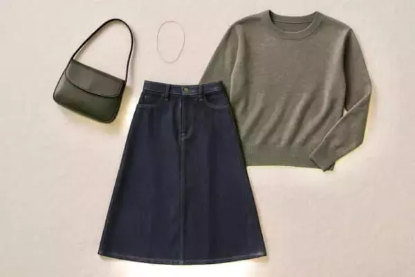 「昔のままだと“おば見え”。再流行の「デニムスカート」は【ゆるAライン】が正解です」の画像