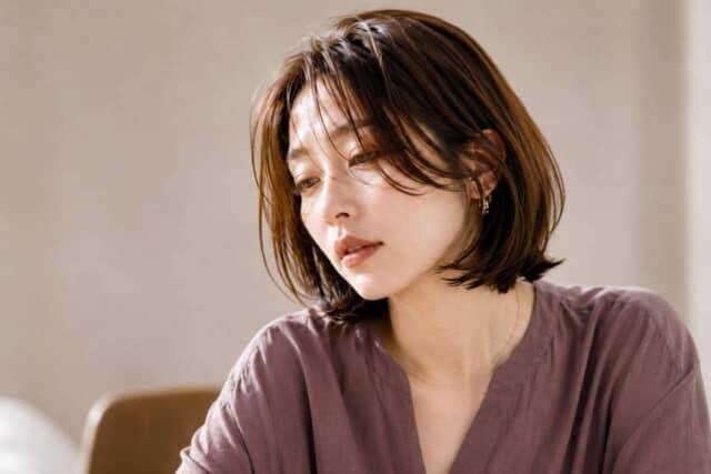 ボブにしてるけど、どこか野暮ったく感じる…。大人ヘアで見直したい「３つのバランス」