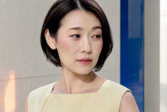 晩夏のチークは「高く、薄く」。40代からの顔色を重くしない２つの入れ方