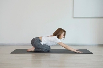 夕方のパンパン感に終止符。１日１分【むくみリセット＆全身の巡りを整える】簡単ポーズ