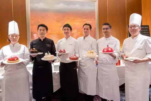 ハイセンスなクリスマスケーキを全国の【ヒルトン】で。テーマは「クリスマスオーナメントをめしあがれ」