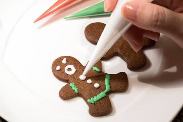 ハイセンスなクリスマスケーキを全国の【ヒルトン】で。テーマは「クリスマスオーナメントをめしあがれ」