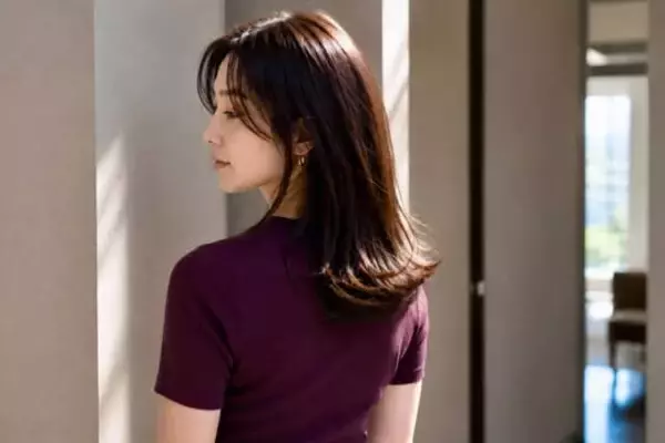 「髪を切らなくても雰囲気は変わる。2026年晩夏、大人ヘアで試したい３つのこと」の画像