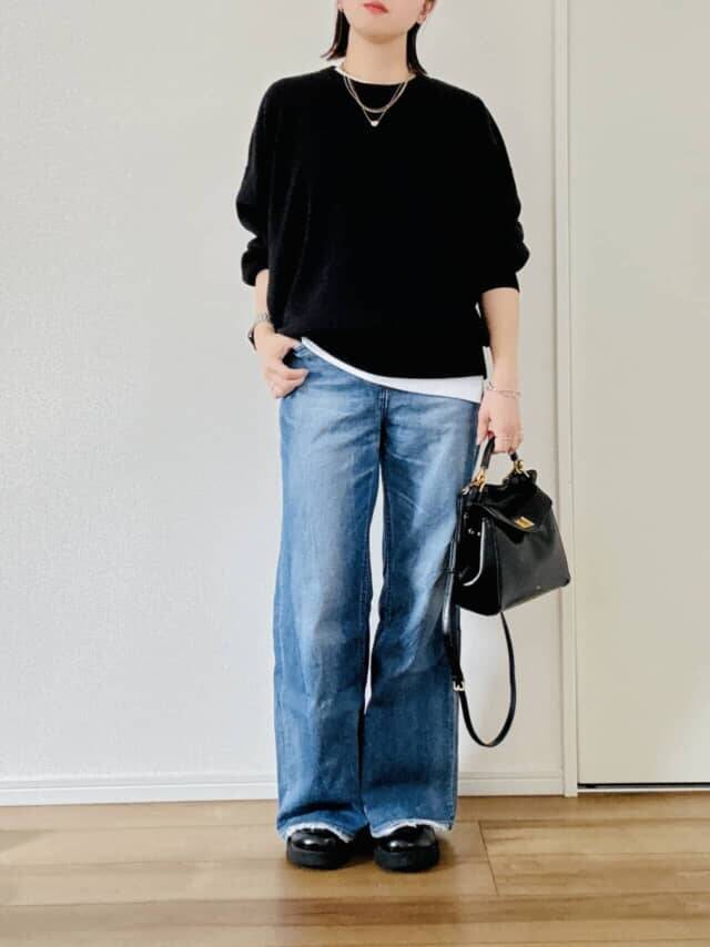 【40代・50代】ユニクロ被りを回避！名品「スムースコットンセーター」を格上げするサイズ選びのコツと小物テク