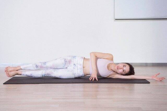 太ももだけが痩せにくい人へ。１日１セット【脚全体の印象が変わる】簡単エクササイズ