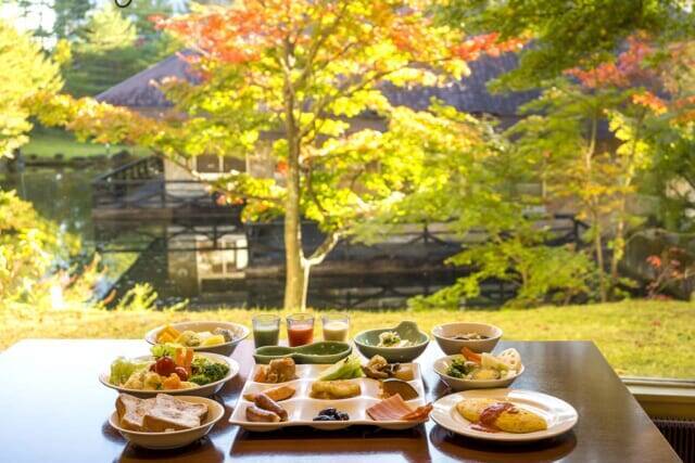 “他とはちがう”ビュッフェメニューがウリ。朝も夜も食べ放題【草津ナウリゾートホテル】