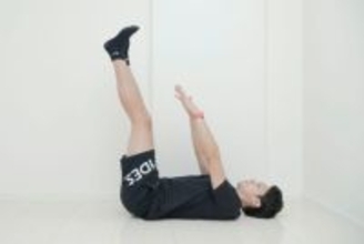 「なんかお腹だけ残る…」を解消。１日２セット“下腹と脚を同時に整える”簡単習慣