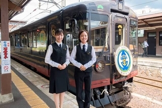 レストラン列車「丹後くろまつ号」で羽衣天女伝説をテーマにしたランチコースと日本海の絶景を満喫