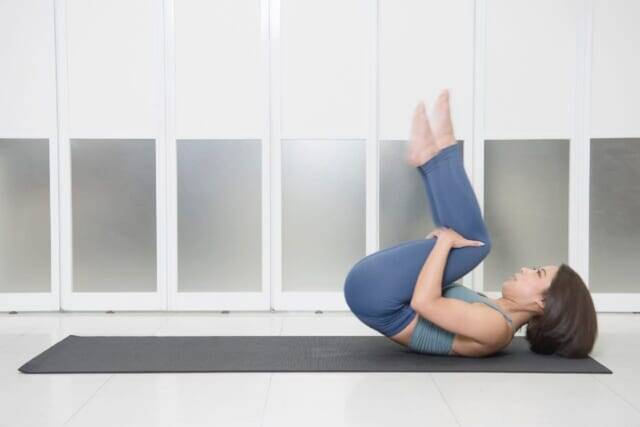 ぽっこりお腹と猫背を同時にケア！１日５回【腰まわり＆体幹を鍛える】簡単エクササイズ