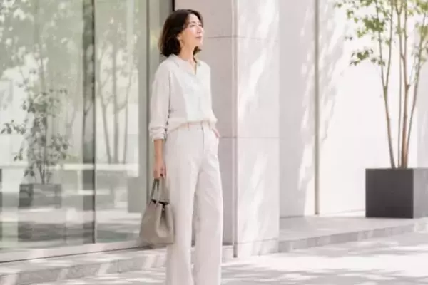 印象は服やメイクより“姿勢”で変わる？自然と若く見える人の立ち方＆歩き方