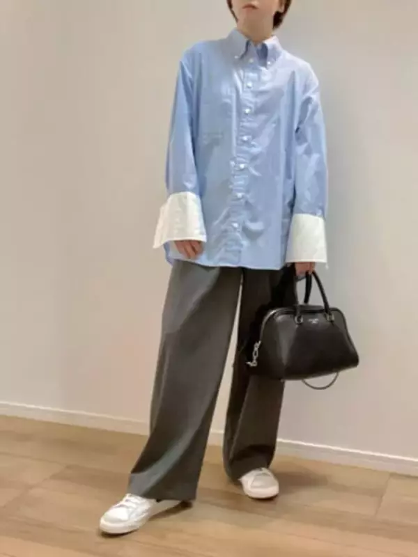 「大バズりアイテムを着回し。【ユニクロ】名品「タックワイドパンツ」で充実の秋コーデを」の画像