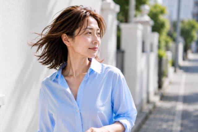 同じボブなのに、なぜ軽やかに見える？最近よく聞く“レイヤーボブ”を解説