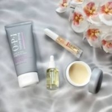 手元は年齢が出やすい…。乾燥シーズンに差がつく【OPI】で始める大人のハンドケア習慣