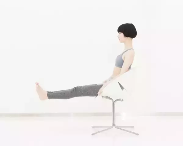 座ったまま“下腹−5cm”をめざす！若返りが加速する【お腹太りに効く】簡単エクササイズ