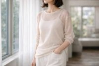 【トップス編】“おば見え”を回避するならこれ。2026春トレンド「大人の“買い足し”正解アイテム」