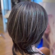 暗くも重たくもならない！白髪をおしゃれに見せる【ぼかしヘアカラー】の始め方