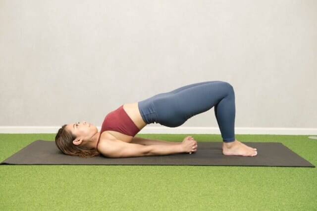 下半身のラインが変わる。１日１セット【骨盤を整えて脚もお尻も引き締まる】簡単ポーズ