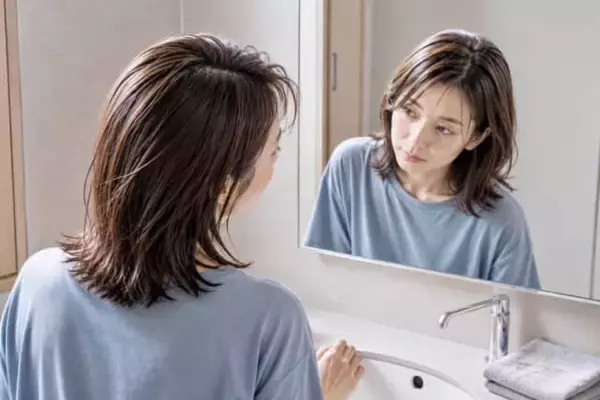 「なんとなく髪型が決まらない…」夏後半こそ見直したい“似合う分け目”の見つけ方
