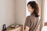 「「なんとなく髪型が決まらない…」夏後半こそ見直したい“似合う分け目”の見つけ方」の画像2
