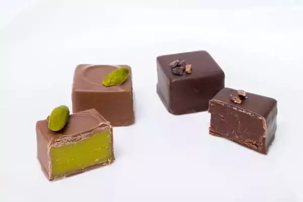 「バレンタインデーだからこそ、今年は背伸びして【京王プラザホテル】のチョコレートで大人の個性を楽しむ」の画像